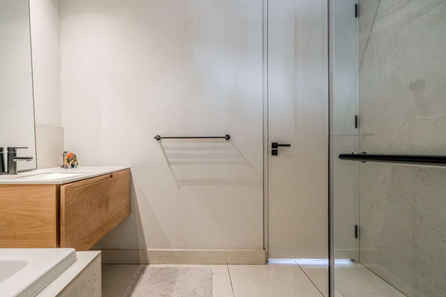 1 Bedroom Property for Sale in Green Point Western Cape